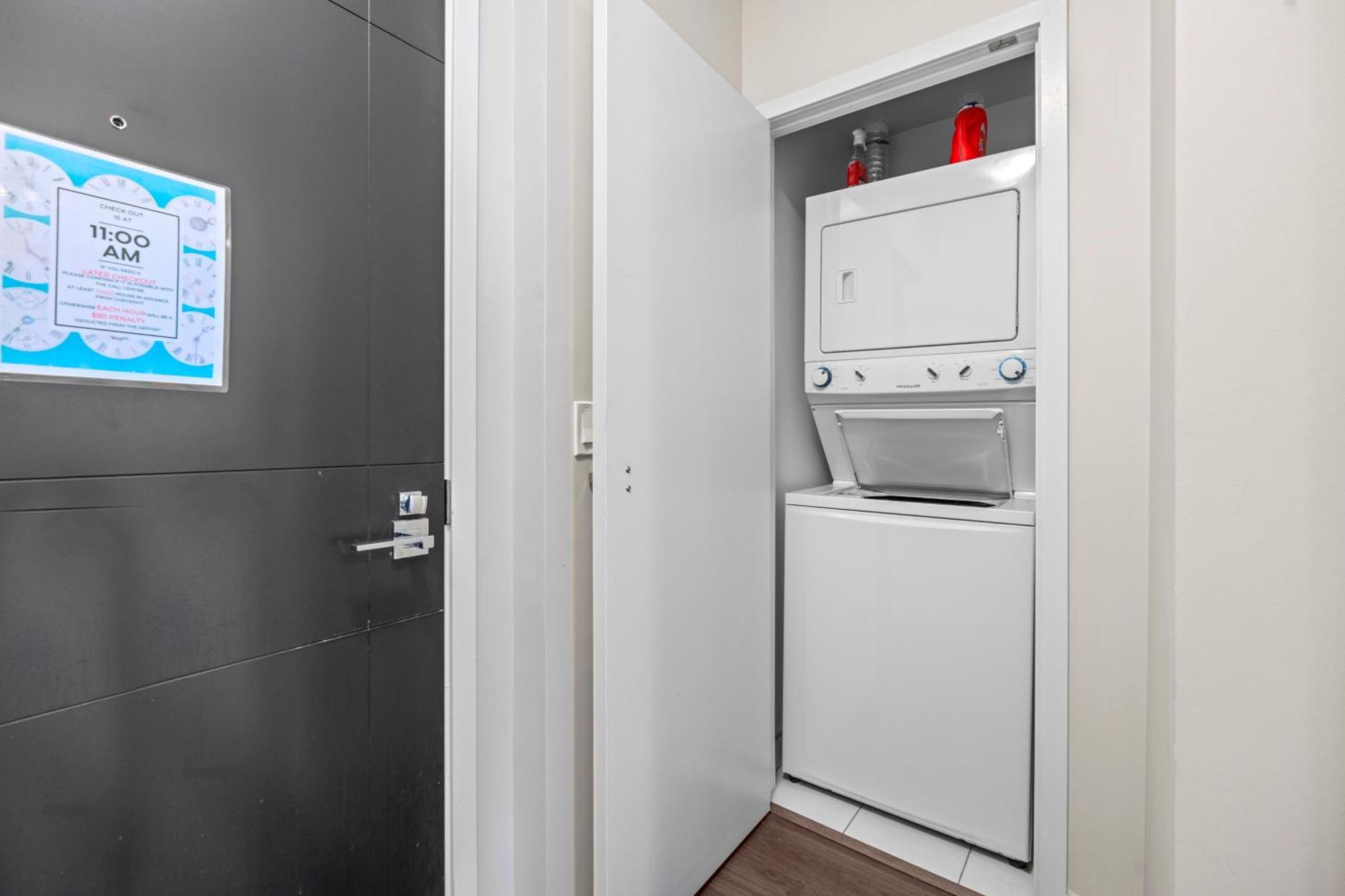 Modern Lillian St Apartments By Globalstay 多伦多 外观 照片